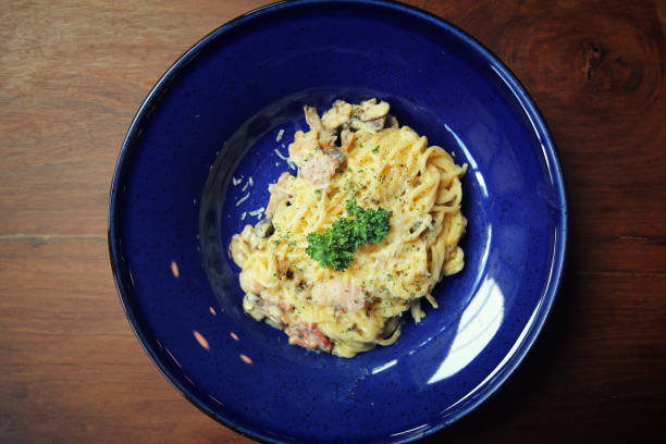 istock Spaghetti Carbonara with bacon and cheese 673393960