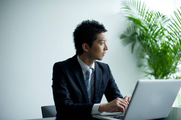 ビジネスライフ - ビジネスマン 日本人 ストックフォトと画像