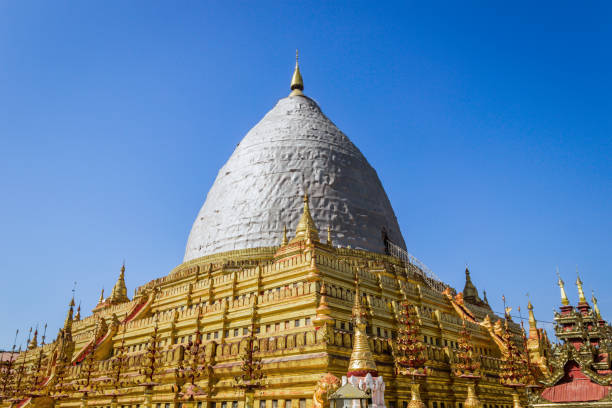 istock Earthquake affected at Shwezigon pagodas to be renovate 673432452