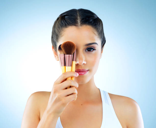 istock Brushes to bring out her beauty 673493964