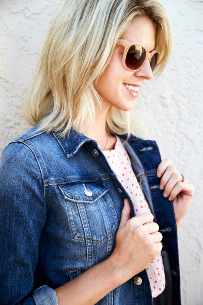 istock Cool girl in shades 673517664