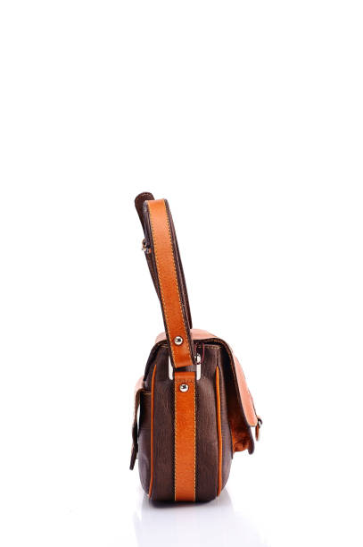 istock Leather female bag on a white background 673522072