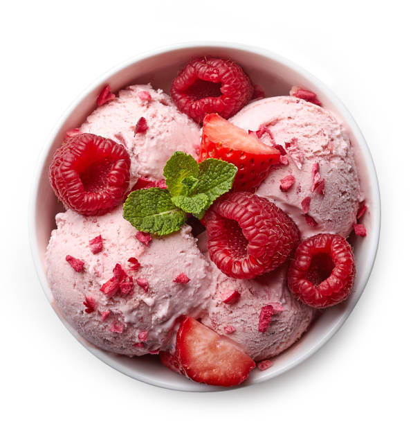 istock Bowl of strawberry ice cream 673537018