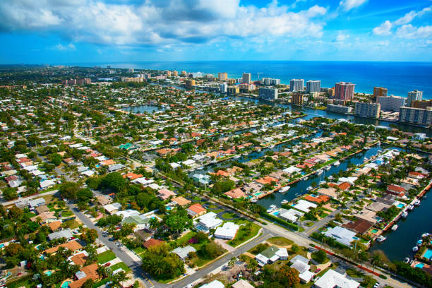 ポンパノ ビーチ フロリダ航空写真ビュー - broward county ストックフォトと画像