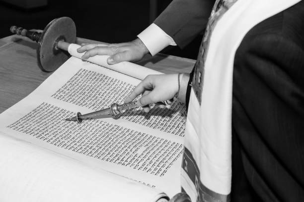 istock Jewish man dressed in ritual clothing 673813022