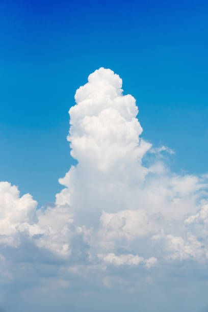 istock Nature white cloud on blue sky background in daytime 673815608