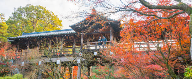 istock Couple at Tofuku-ji Temple 673852958