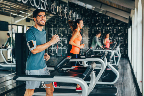 istock Exercising at the gym 673884520