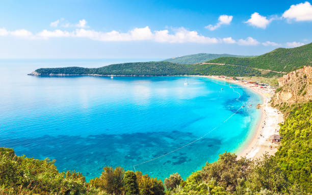 spiaggia di jaz - budva foto e immagini stock