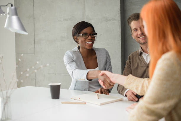 istock Closing the deal 674023438