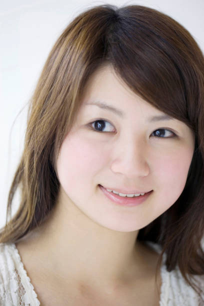 istock Japanese woman portrait 674091610