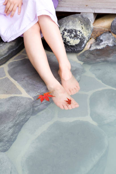 To bath women's feet and leaves