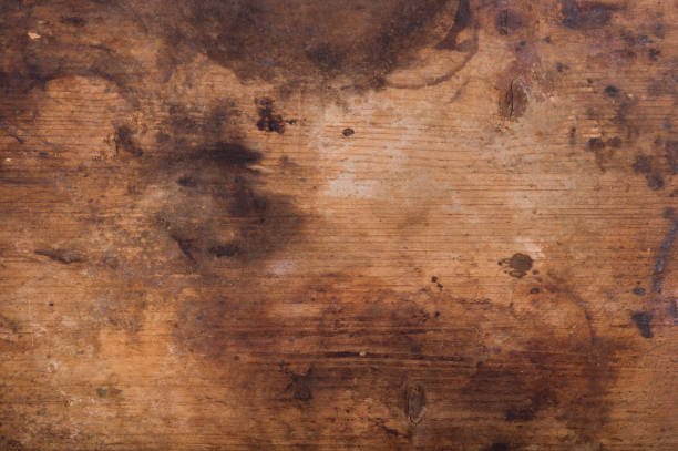 istock Old wooden cutting board vintage textured background 674125150