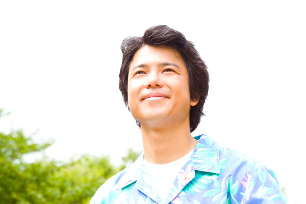istock Corporate portrait dressed in Hawaiian shirts 674133536
