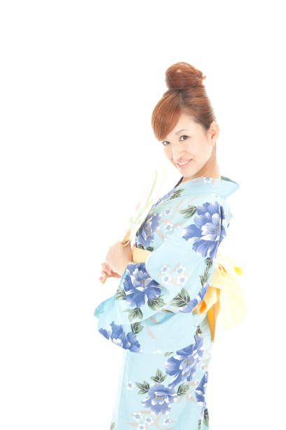 istock Yukata girls flexing in the fan 674133612
