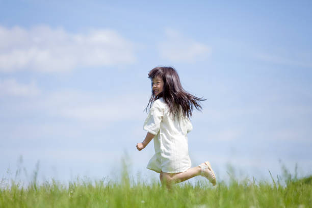 istock Through the Prairie girl 674154568