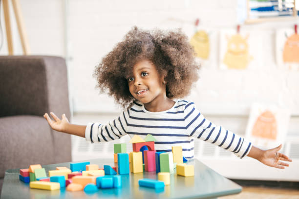 istock Secret of confident child 674171096