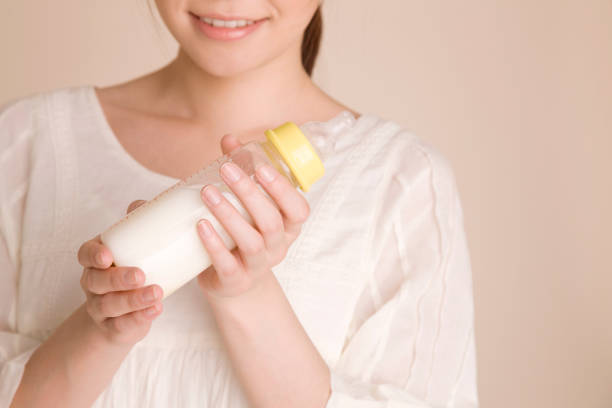 istock Mothers milk into the bottle. 674199148