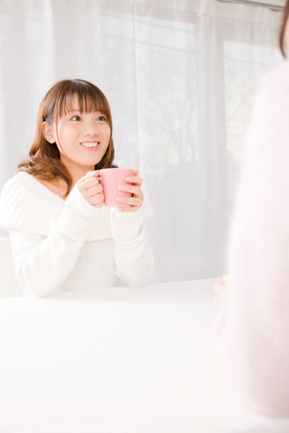 istock Women who have a cup 674213072