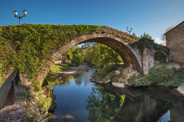 Medieval bridge over Miera river in Lierganes, Cantabria, Spain. Medieval bridge over Miera river in Lierganes, Cantabria, Spain. cantabria stock pictures, royalty-free photos & images