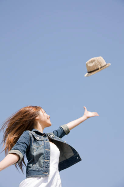 istock Women are lusty Hat 674221802