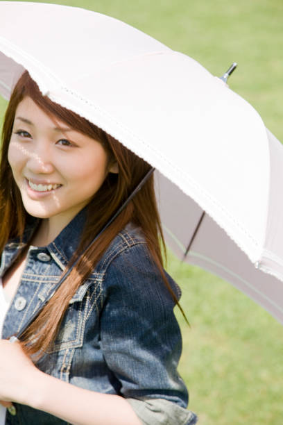 istock Women who have a parasol 674221870
