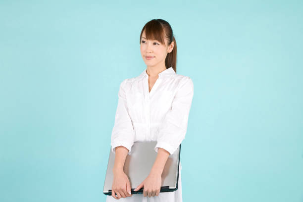 istock Women who have a laptop 674222022