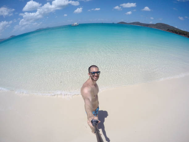 오순절, 호주에에서는 selfie를 복용 하는 사람 - australia photographing camera beach 뉴스 사진 이미지