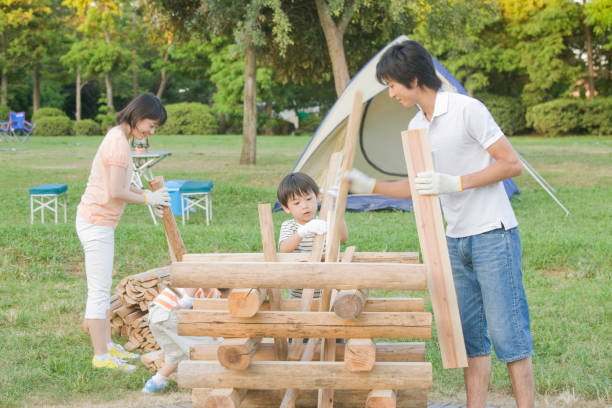 istock To prepare for the campfire family 674290990
