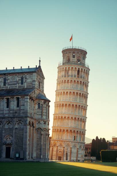 istock Leaning tower in Pisa sunrise 674444172
