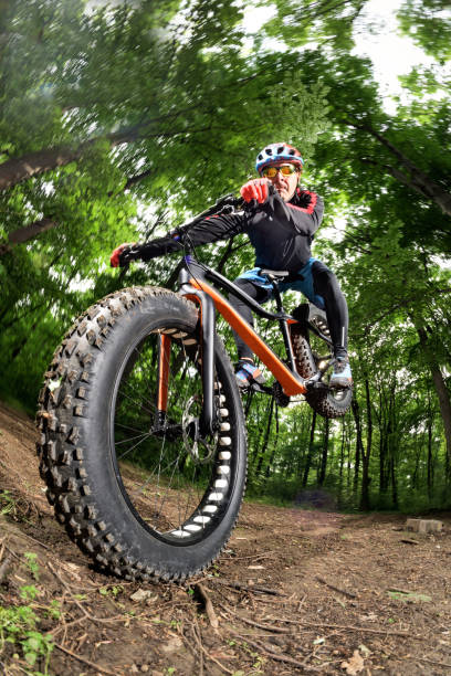istock Man riding fatbike 674479636