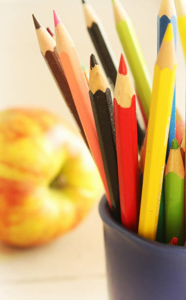 istock Set of color pencils 674490314