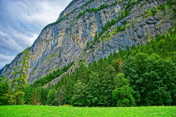 lauterbrunnen vale de interlaken com cerca cantão de distrito de berna, suíça - oberhasli - fotografias e filmes do acervo