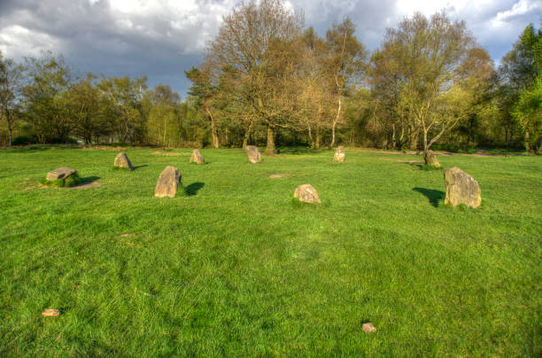 dziewięć dam stojących kamienny krąg - stone circle zdjęcia i obrazy z banku zdjęć