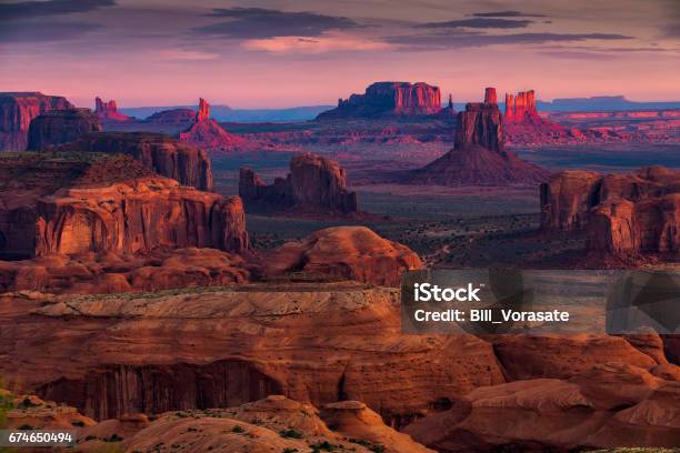 Hunts Mesa Navajo Tribal Majesty Place Near Monument Valley Arizona Usa Stock Photo - Download Image Now