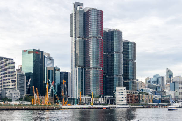 sydney cityscape along darling harbor - darling harbor imagens e fotografias de stock