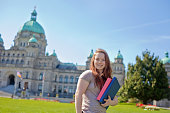 britisch-kolumbien-post-secondary-student.jpg?b=1&s=170x170&k=20&c=lJKHeHakxCv4mlb5PAnzH9Y8PrN6GpZe97rQyu9iNrM=