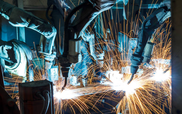 movement of the robot welding in an auto parts factory. - automobile industry metal industry in a row gear imagens e fotografias de stock