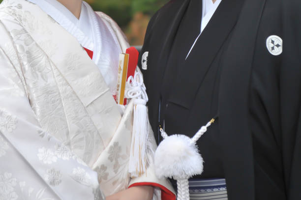 envolto em flores de casamento - quimono - fotografias e filmes do acervo