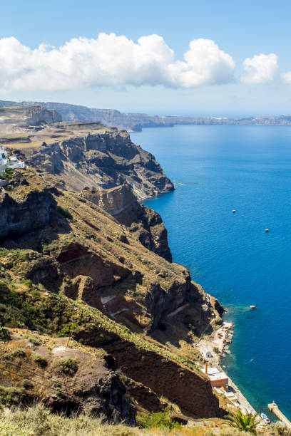 istock Seacoast of Santorini, Greece 674913028