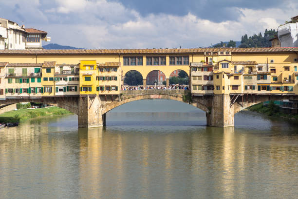 istock Ponte Vecchio in Florence, Italy 674919846