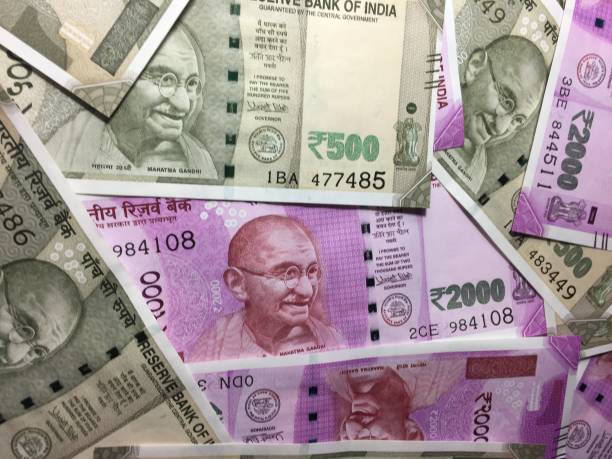 istock 500 and 2000 Indian Currency 674937630