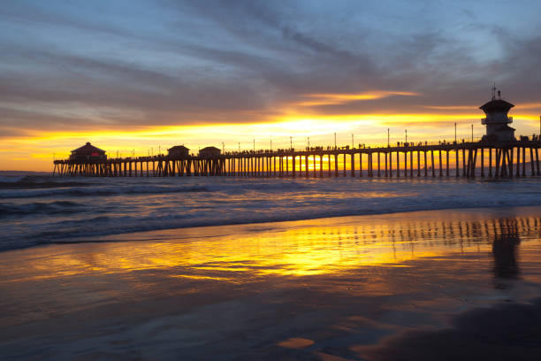 istock Sunset Huntington Beach 675059380