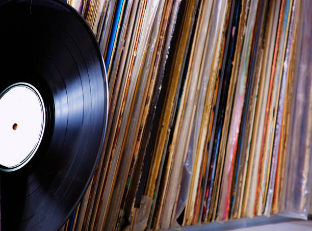 vinyl records ready to play - new age music imagens e fotografias de stock