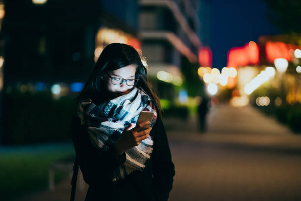 istock women Night in the city 675085854