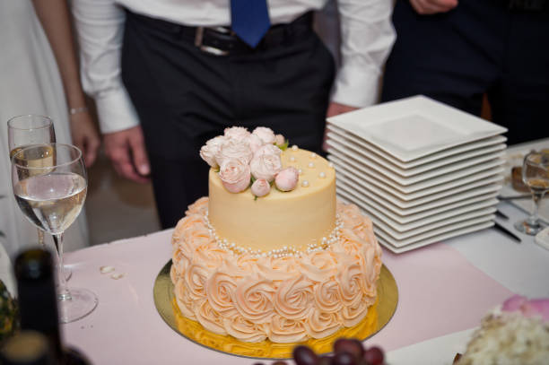 istock Wedding cake on the holiday table 7226. 675183150