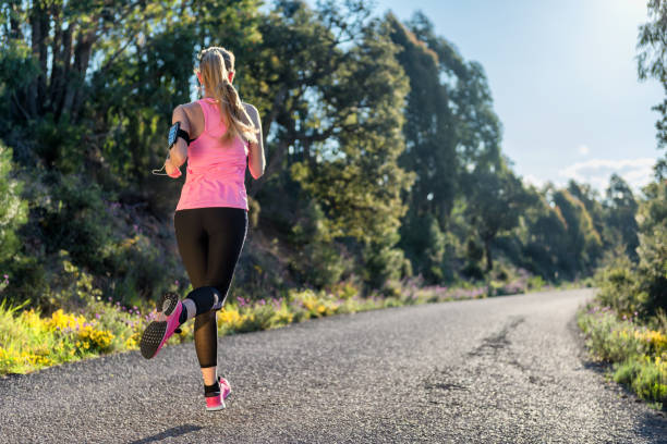 istock Sportswoman & sprinting performance 675216898