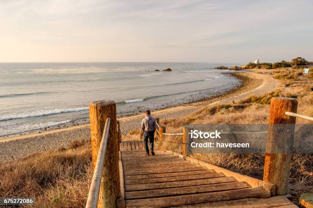 Beach Fence Boundary Rope Barrier Stock Photo - Download Image Now - Post -  Structure, Rope, Beach - iStock