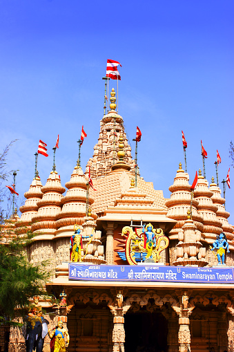 Templo de Swaminarayan en Dwarka, India photo