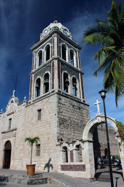 istock Missionen in Loreto-Baja California 675344812